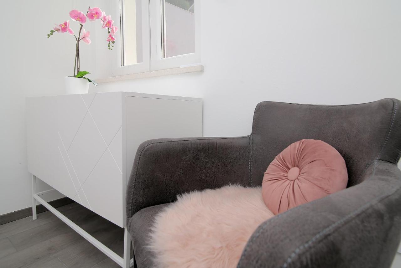Seaside Apartment M Zaton 3 -Seaview And Parking Экстерьер фото